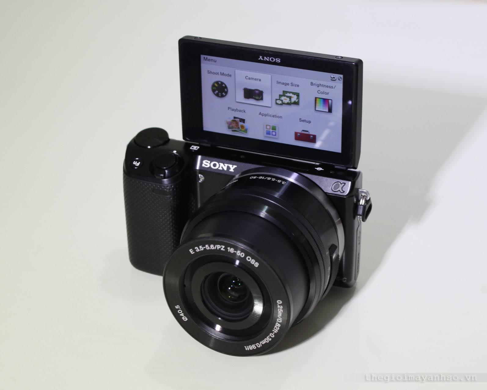 Sony Alpha NEX-5T len 16-50mm