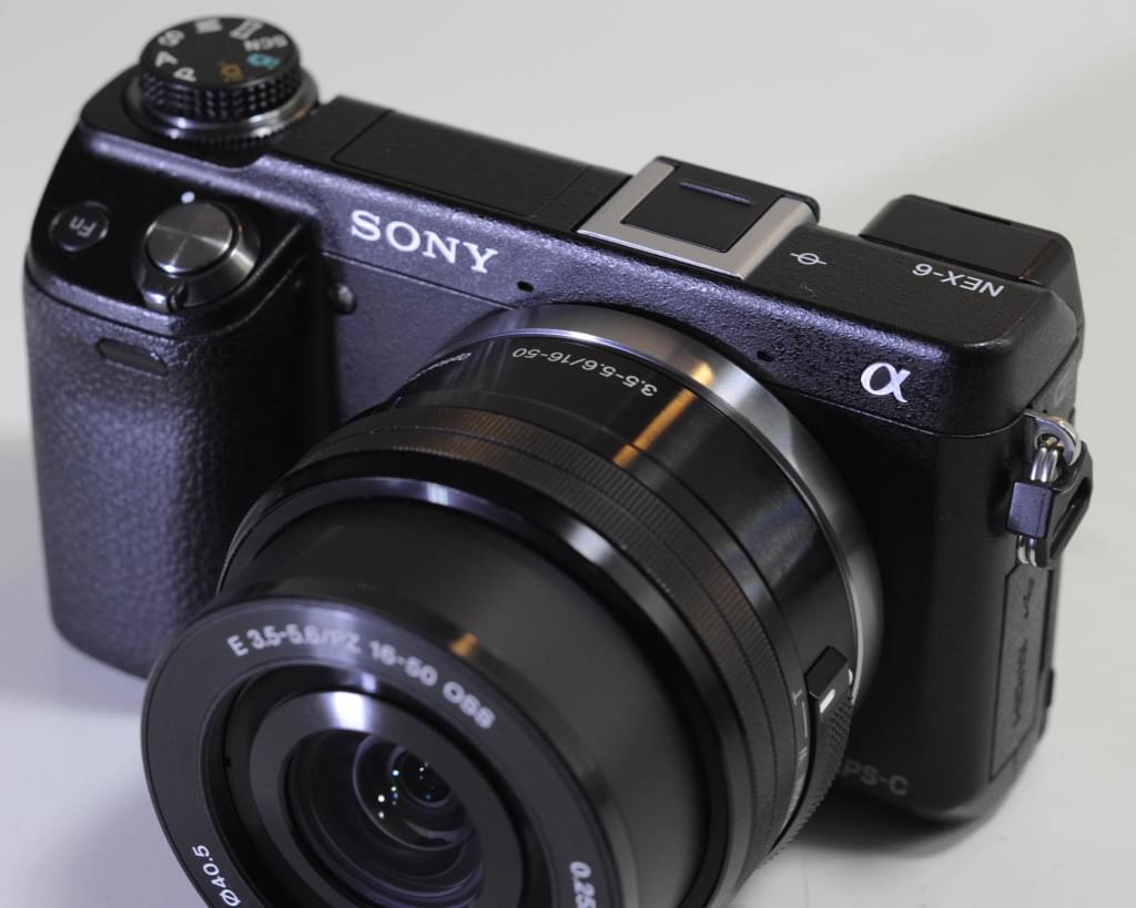 Sony NEX-6 len 16-50mm