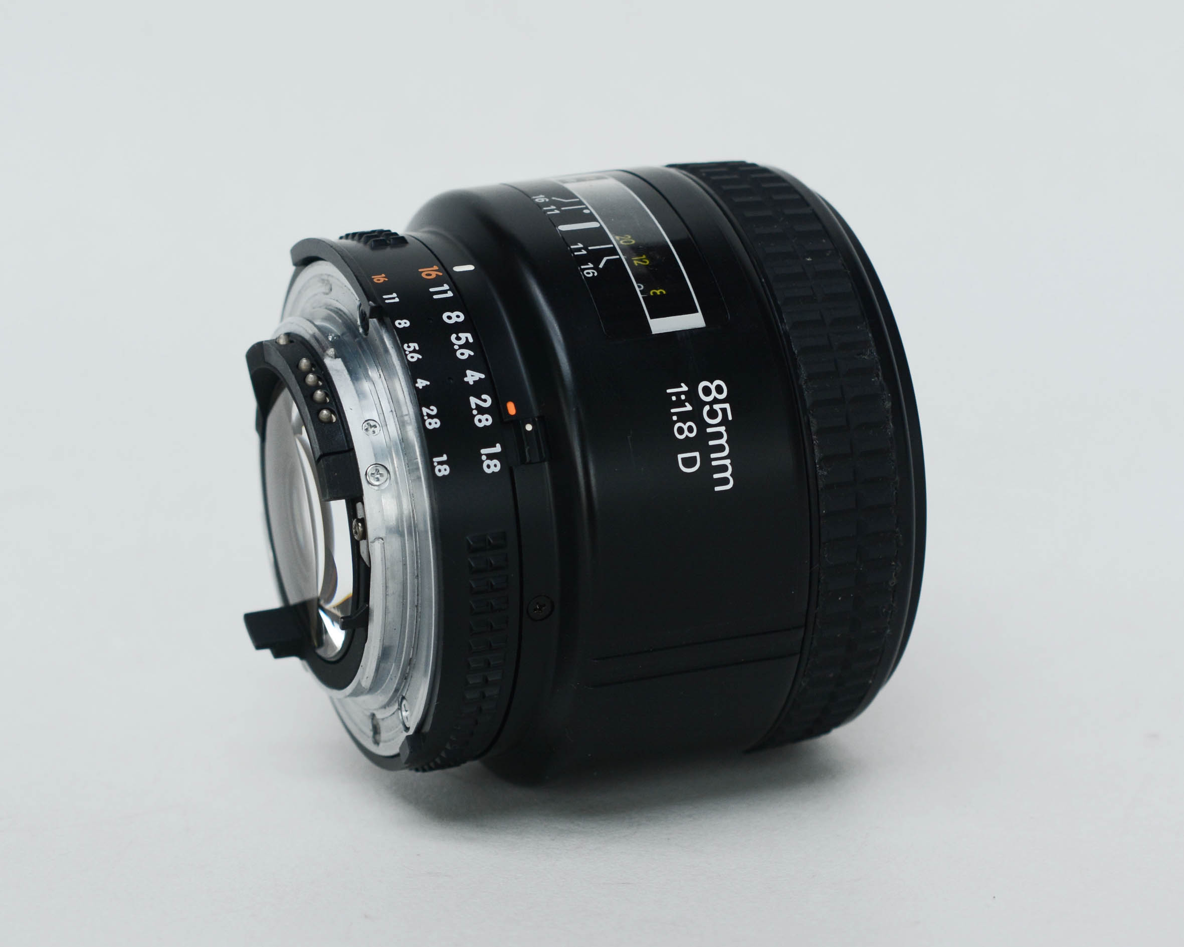 Ống kính Nikon AF 85mm f/1.8D