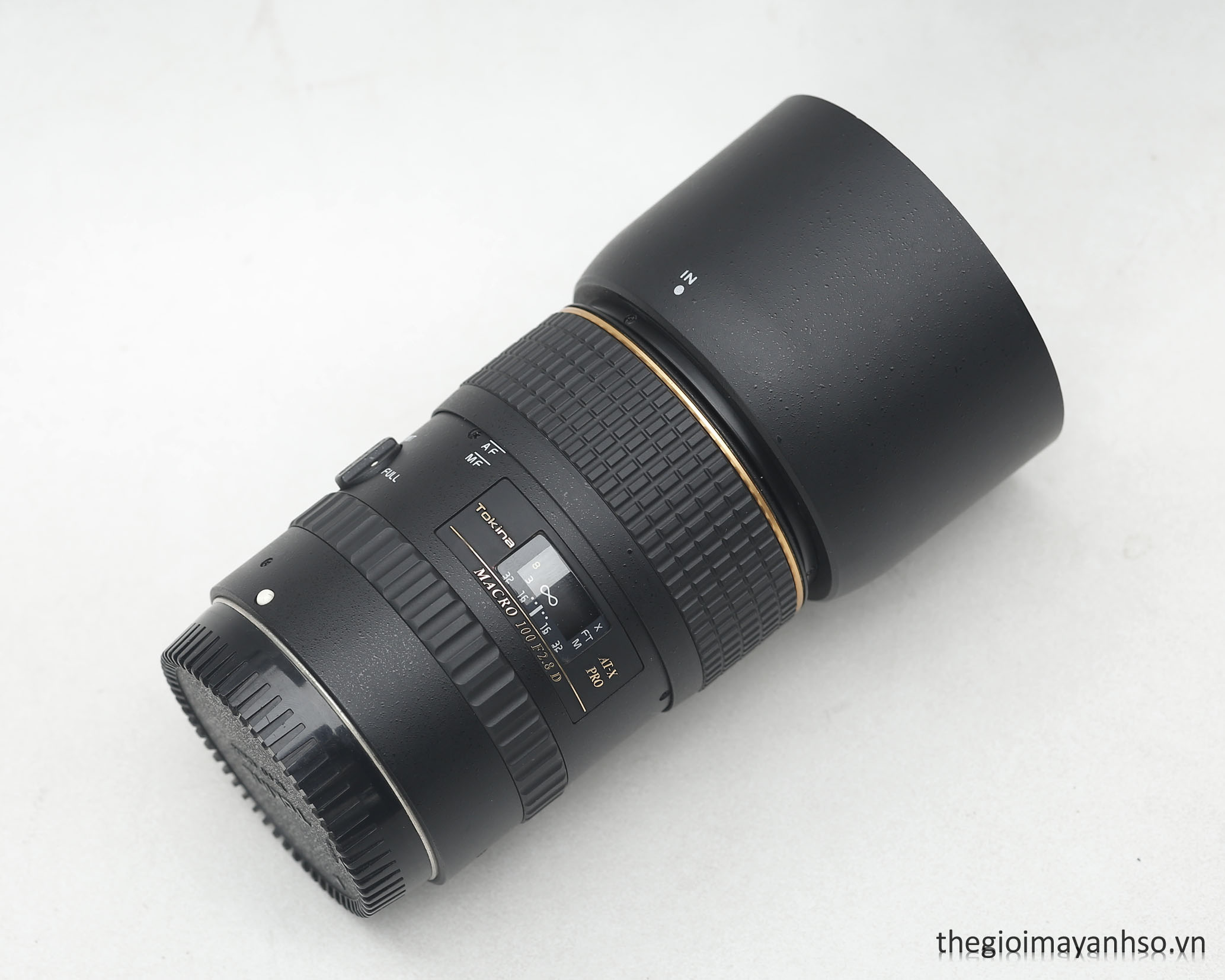 Tokina AT-X 100mm F/2.8 Macro Pro D For Canon