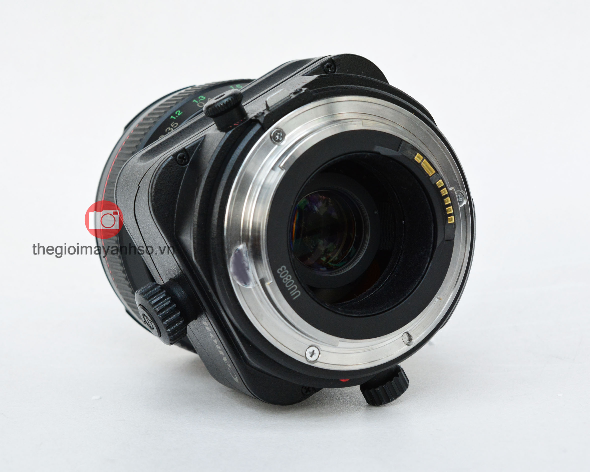 Canon TS-E 24mm f/3.5L Tilt-Shift Lens