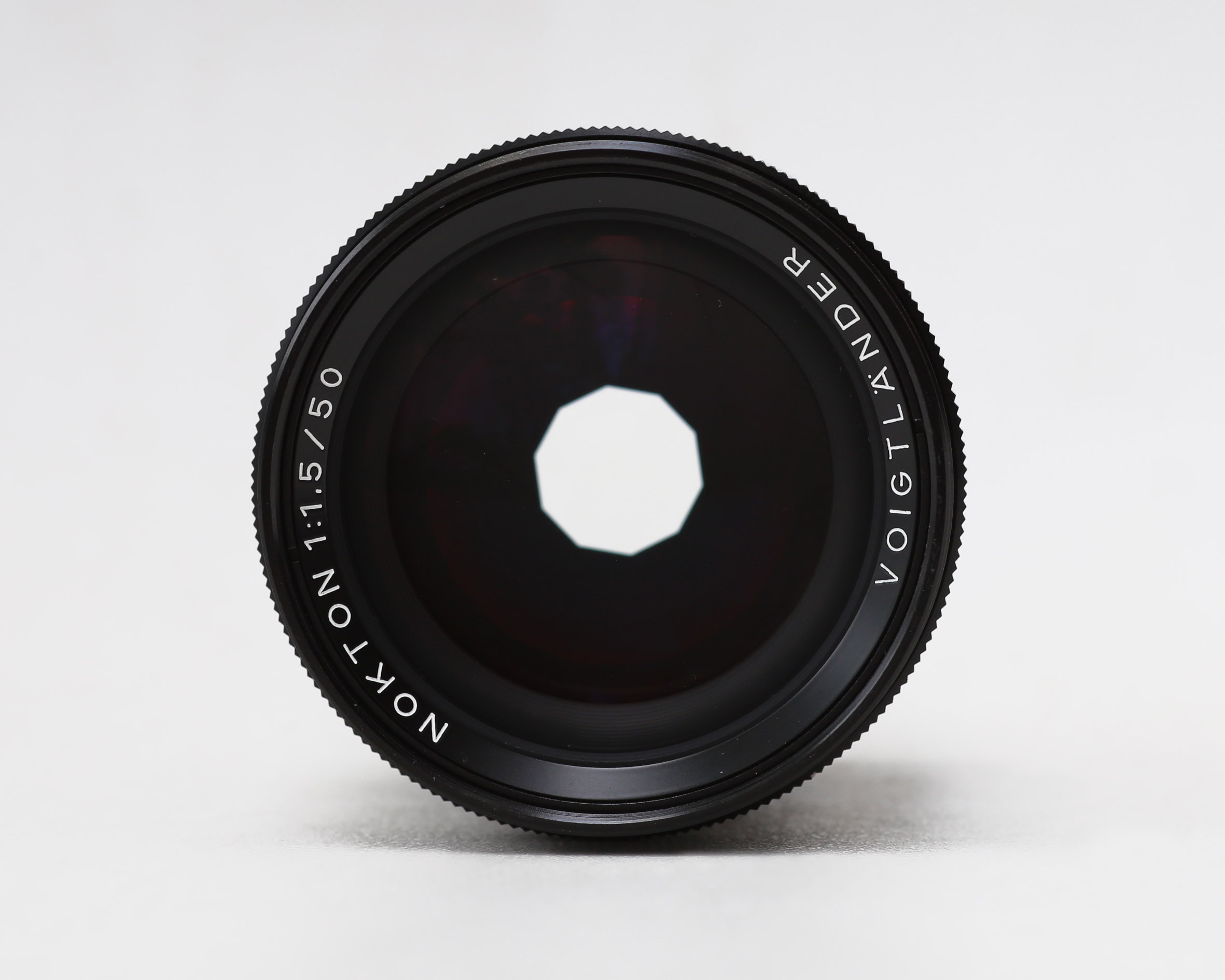 Voigtlander 50mm F/1.5 VM Ultron Black