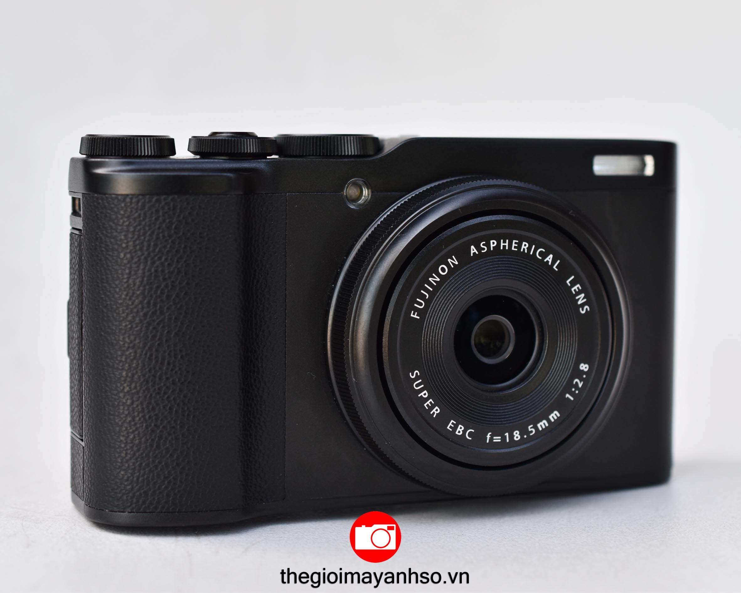 Fujifilm XF10