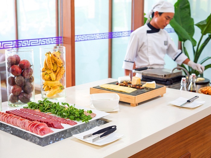fusion-resort-nha-trang-Buffet-Breakfast