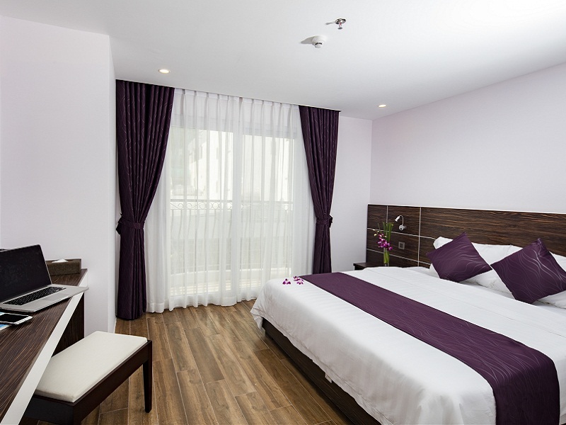 khach-san-balcony-nha-trang-deluxe-room