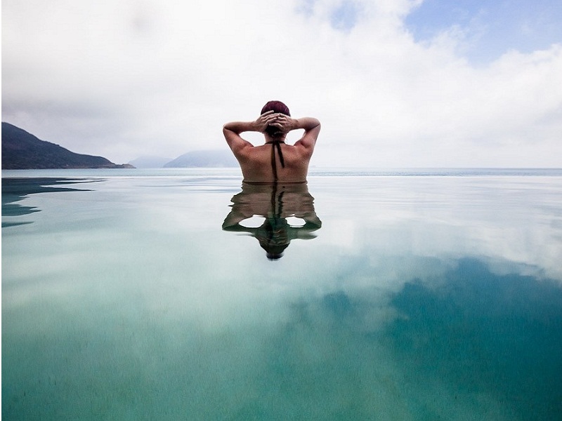 Six-Senses-ninh-van-bay-nha-trang-ho-boi