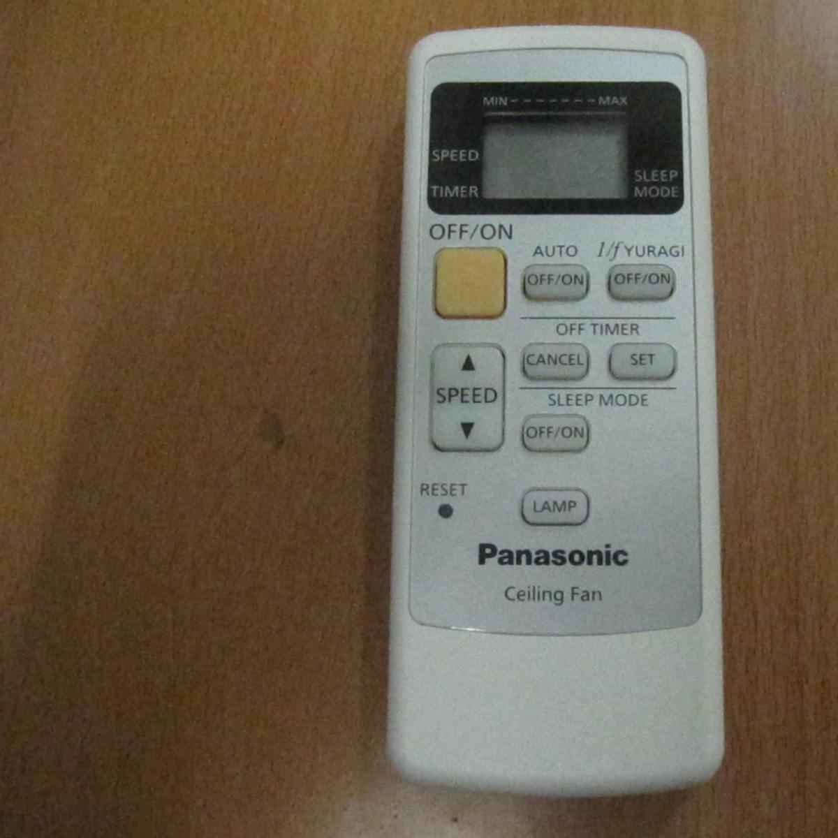 Điều khiển từ xa quạt trần 5 cánh F-60PZN PANASONIC