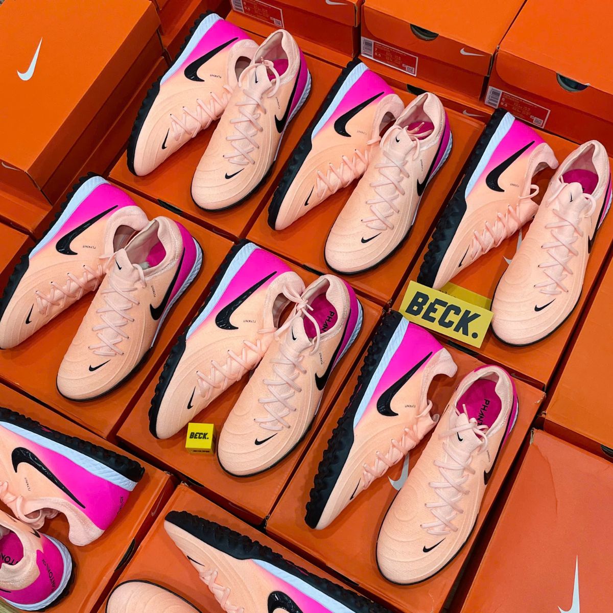 GIÀY BÓNG ĐÁ NIKE PHANTOM GX 2 PRO TF PRISM PACK - FJ2583-800 - CAM/HỒNG