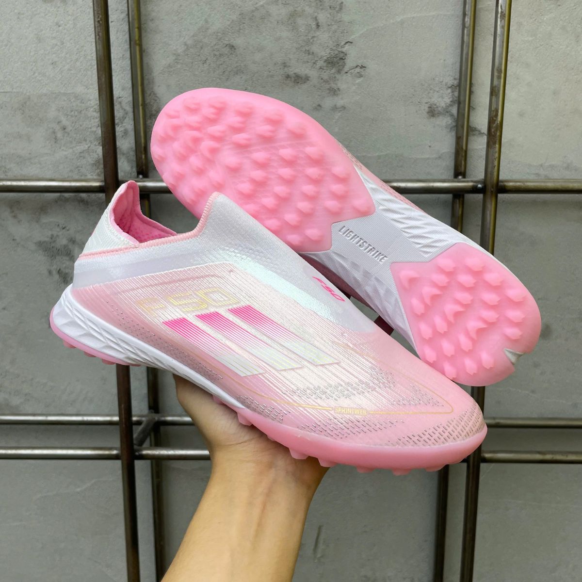 Giày Bóng Đá Adidas F50 Elite Lamine Yamal Hồng Không Dây TF