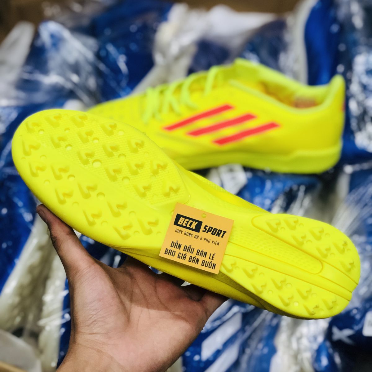 Giày Bóng Đá Adidas X Vàng Vạch Đỏ TF
