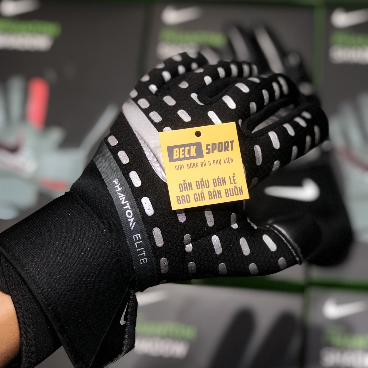 Găng Tay Nike Phantom Elite Đen Vạch Xám ( Không Xương )