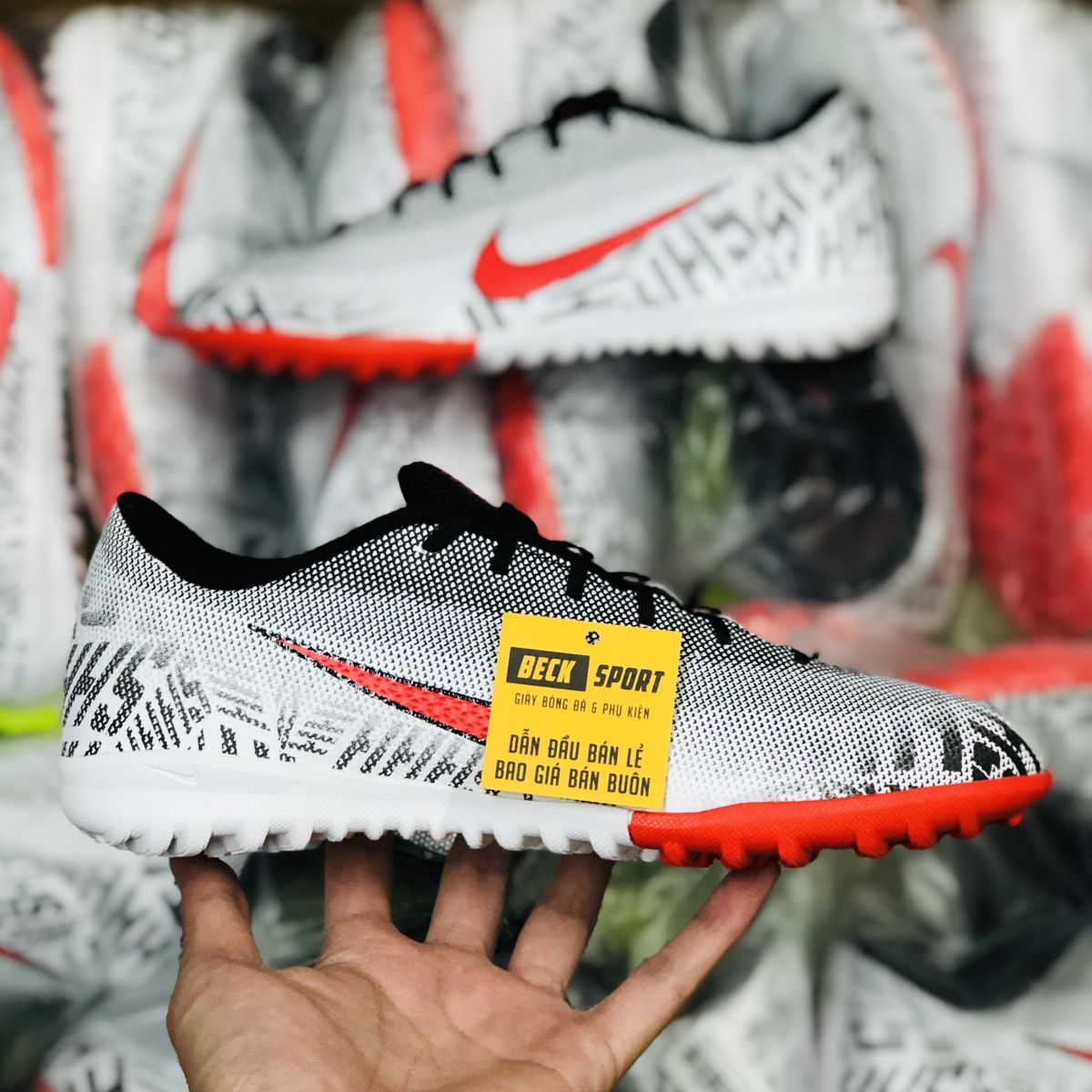 Giày Bóng Đá Nike Mercurial Vapor 6 Academy Neymar Trắng Đen Vạch Đỏ TF