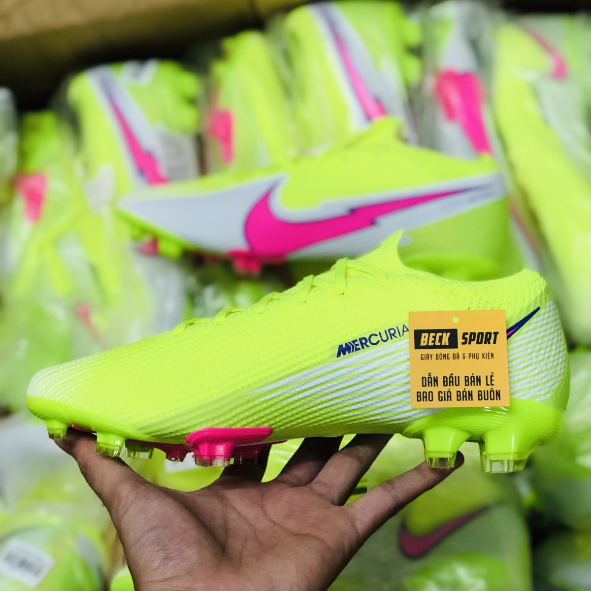 Giày Bóng Đá TQ Nike Mercurial Vapor 13 Elite Nõn Chuối Trắng Vạch Hồng Cổ Lửng FG