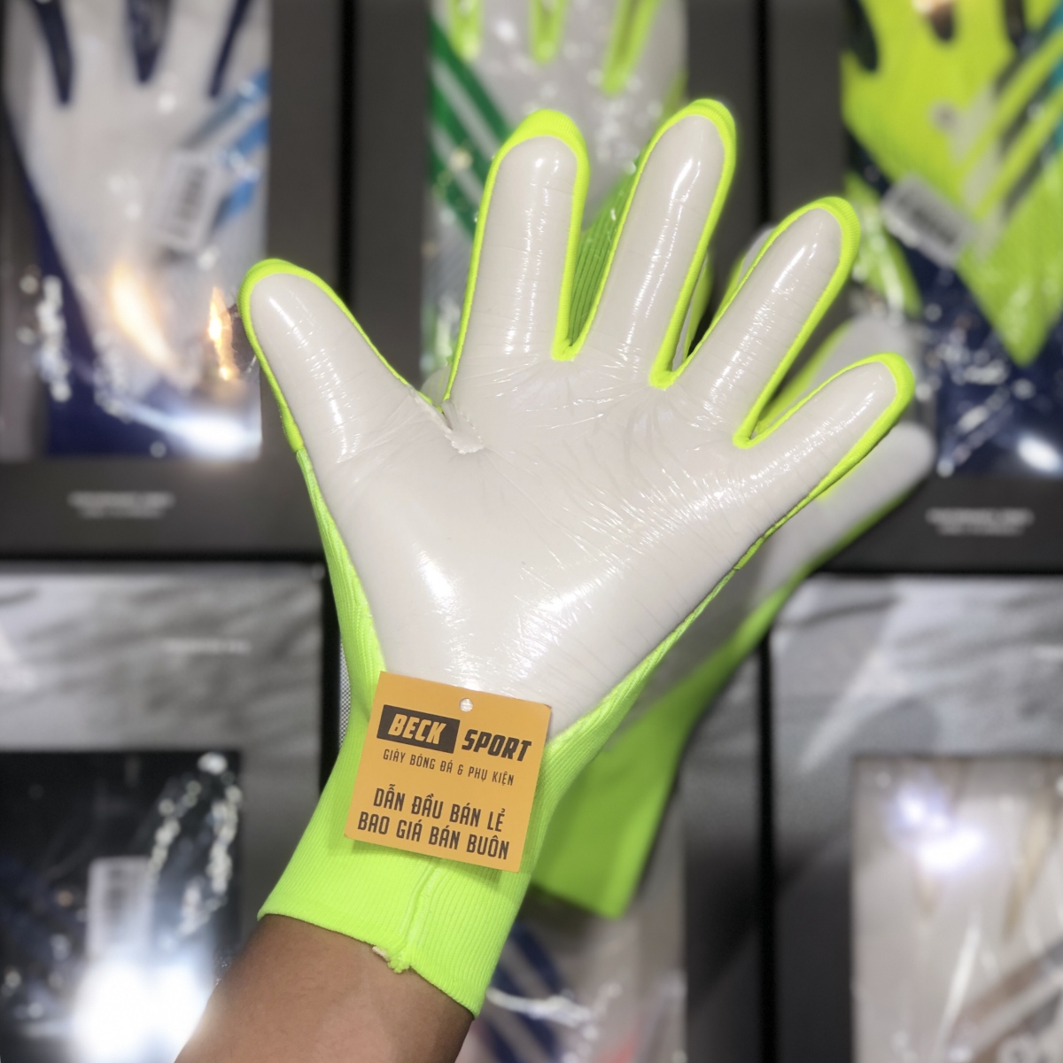 Găng Tay Adidas X Pro Trắng Nõn Chuối Vạch Đen (Không Xương)