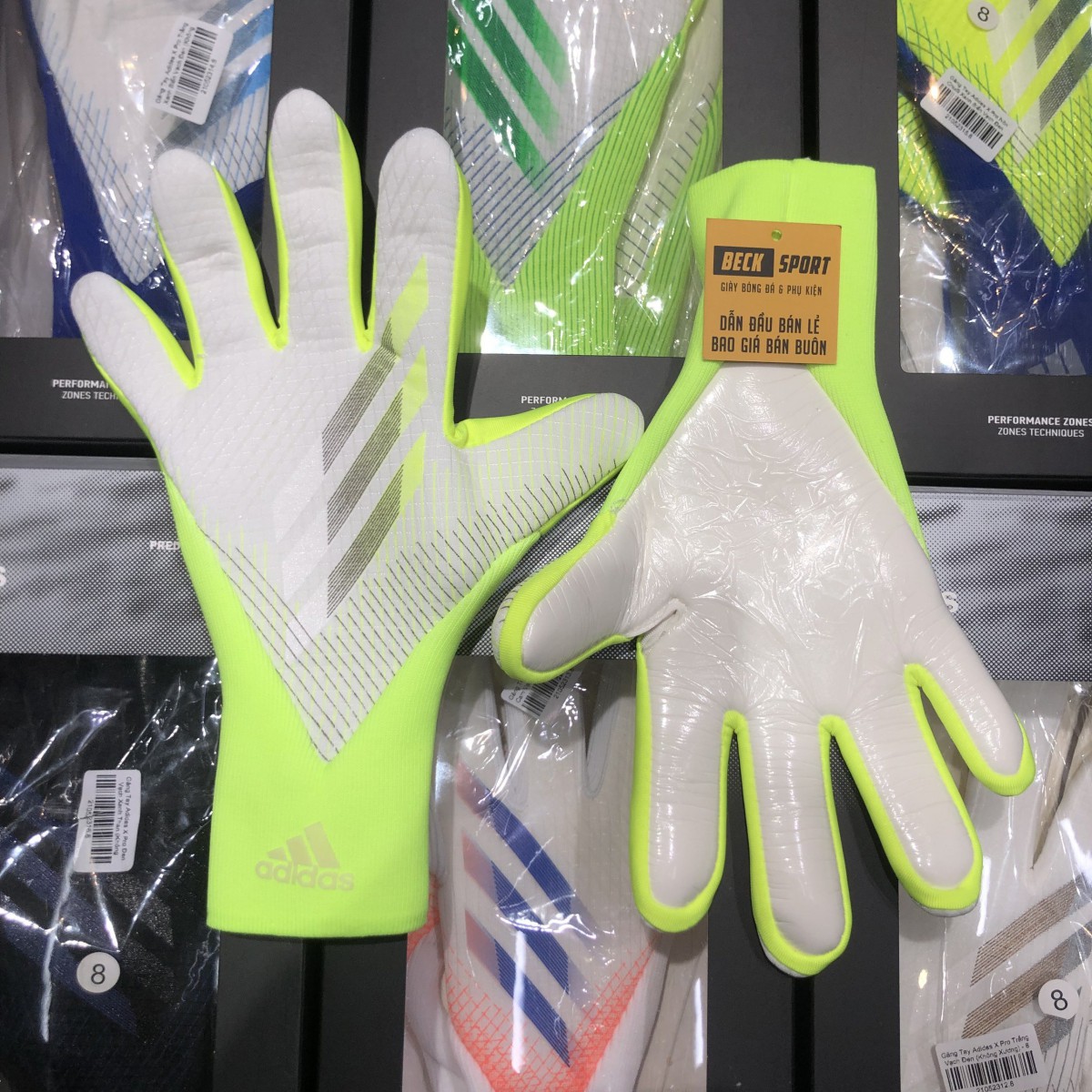 Găng Tay Adidas X Pro Trắng Nõn Chuối Vạch Đen (Không Xương)