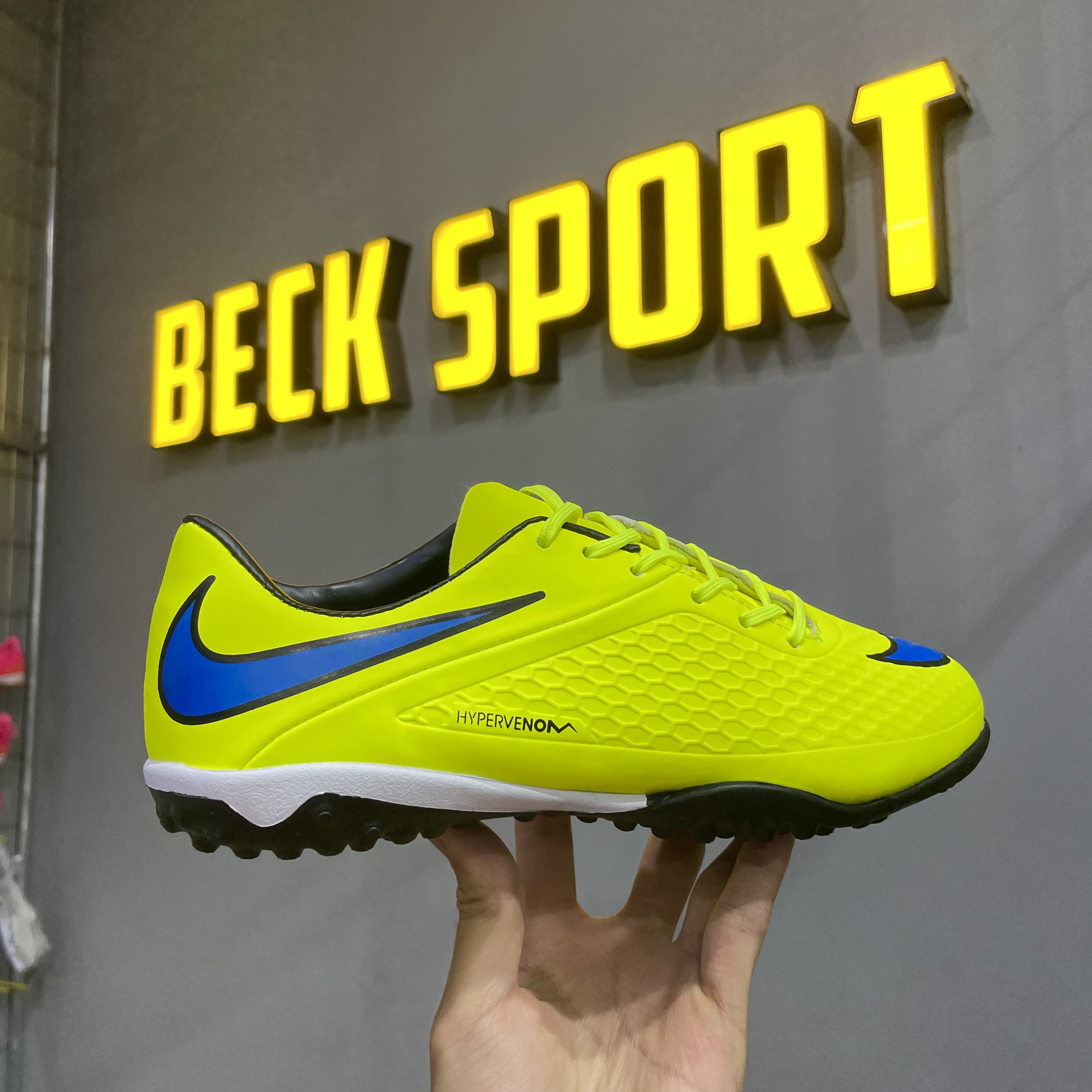 Giày Bóng Nike Nõn Chuối Xanh Than TF