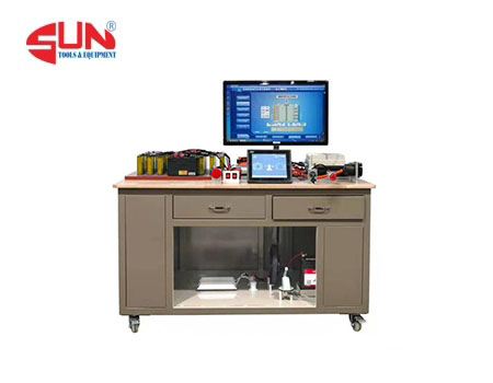 Mô hình bàn thực hành lắp đặt, kiểm tra vận hành pin Xe ôtô điện và phần mềm giảng dạy ATP-55002