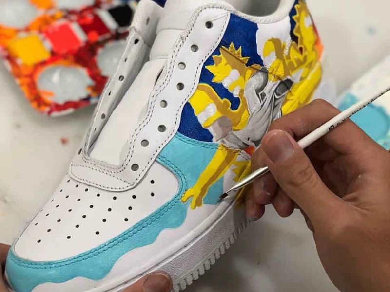 Theo chân hot tiktoker Việt Nam custom giày Nike af1 cực thu hút  Local  Brand Việt Nam