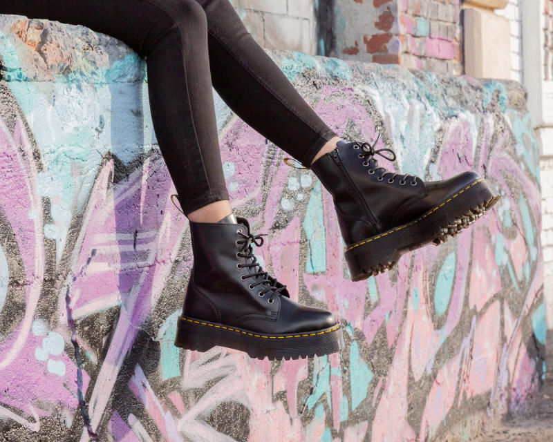 Mẫu cổ thấp Platform Boots
