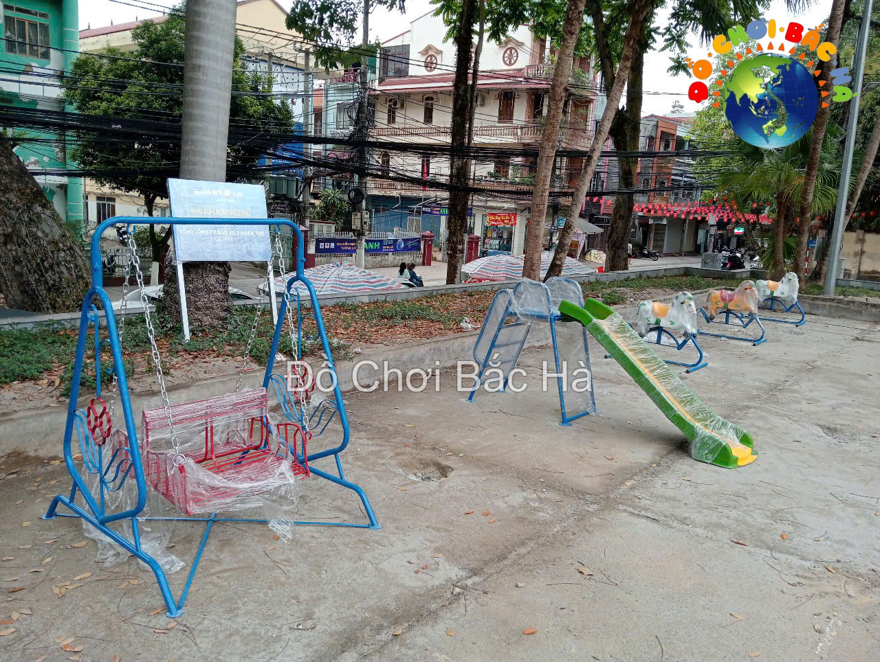 san-choi-tre-em-do-choi-bac-ha-lap-dat-san-choi-tre-em-tai-nha-van-hoa-trung-tam