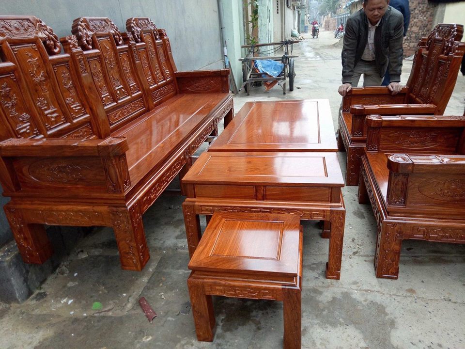 Bộ Bàn Ghế Kiểu Âu Á Hộp Như Ý Voi, Tay Đặc ( gỗ hương vân ) bộ 2m2 và – Đồ gỗ Đỗ Mạnh Bộ Bàn Ghế Kiểu Âu Á Hộp Như Ý Voi, Tay Đặc ( Gỗ Hương Vân ) Bộ 2M2 Và – Đồ Gỗ Đỗ Mạnh
