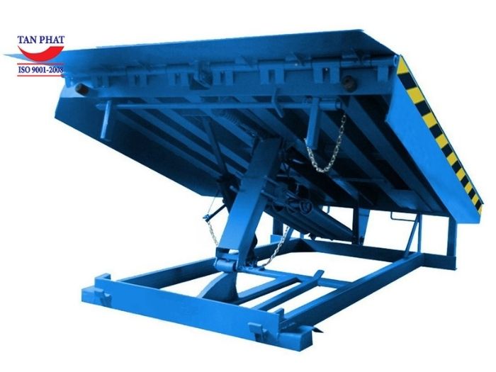 Dock leveler cơ khí
