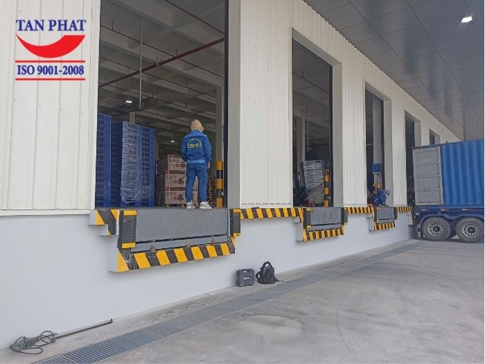 Dự án lắp đặt 06 dock leveler 8 tấn tại Yên Mỹ, Hưng Yên