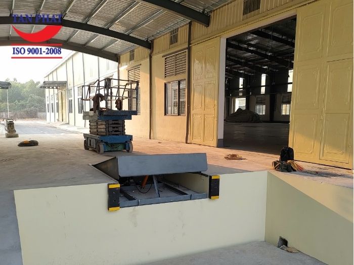 Sàn nâng thủy lực 15 tấn Hoàng Mai, Hà Nội