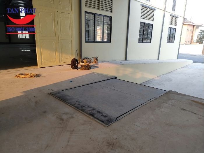 Sàn nâng thủy lực 15 tấn Hoàng Mai, Hà Nội