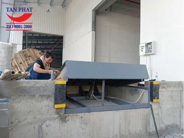 Dự án lắp đặt dock leveler 8 tấn tại Ân Thi, Hưng Yên