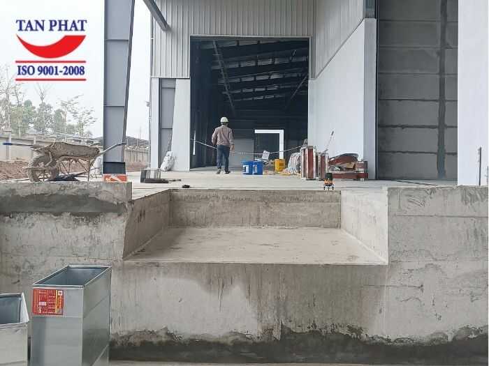 Hố lắp đặt dock leveler 8 tấn Tân Phát