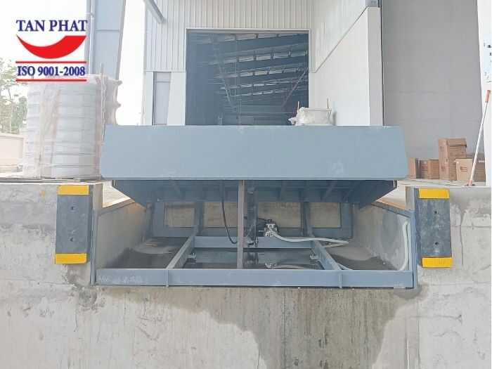 Dự án lắp đặt dock leveler 8 tấn tại Ân Thi, Hưng Yên