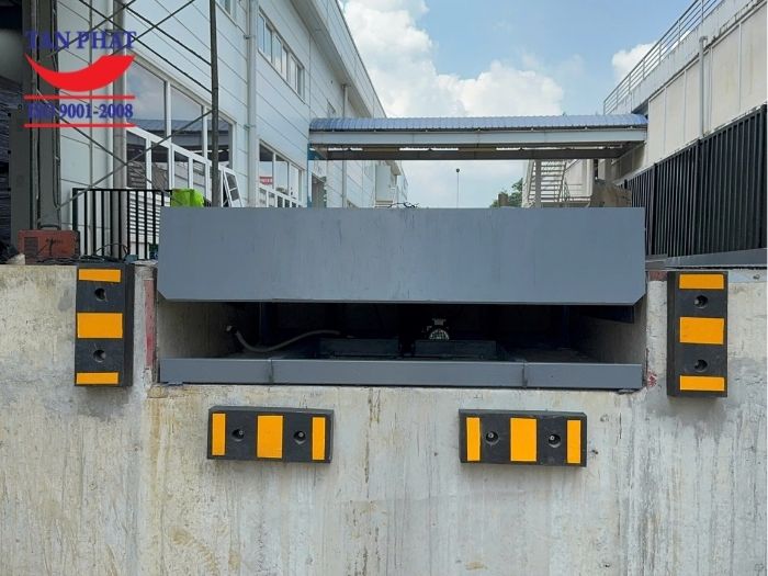 Sàn nâng 6 tấn tại Hòa Bình