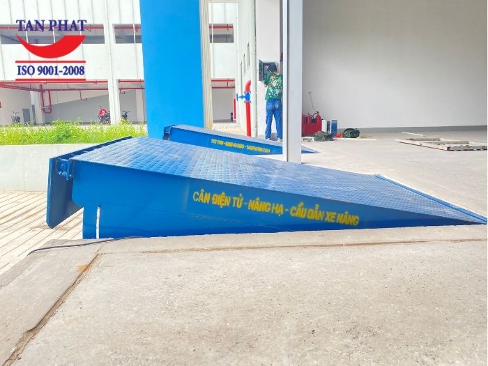 Lắp Đặt Dock Leveler 6 Tấn Tại Bắc Giang