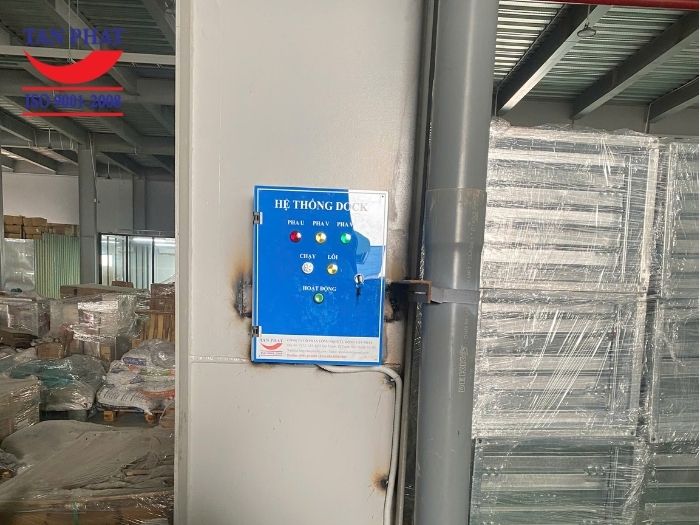 Hệ thống điều khiển sàn nâng thủy lực Tân Phát