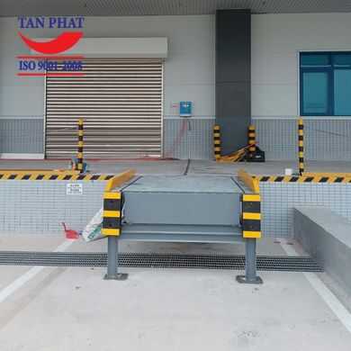 Sàn nâng tự động không hố thủy lực | Free standing dock leveler
