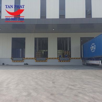 Sàn nâng thủy lực 8 tấn an toàn vận hành