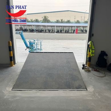 Dock leveler thủy lực 12 tấn