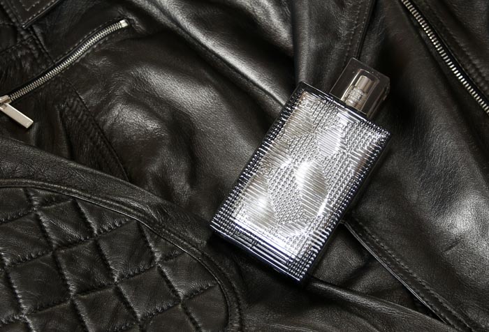 Burberry brit rhythm giá cheap