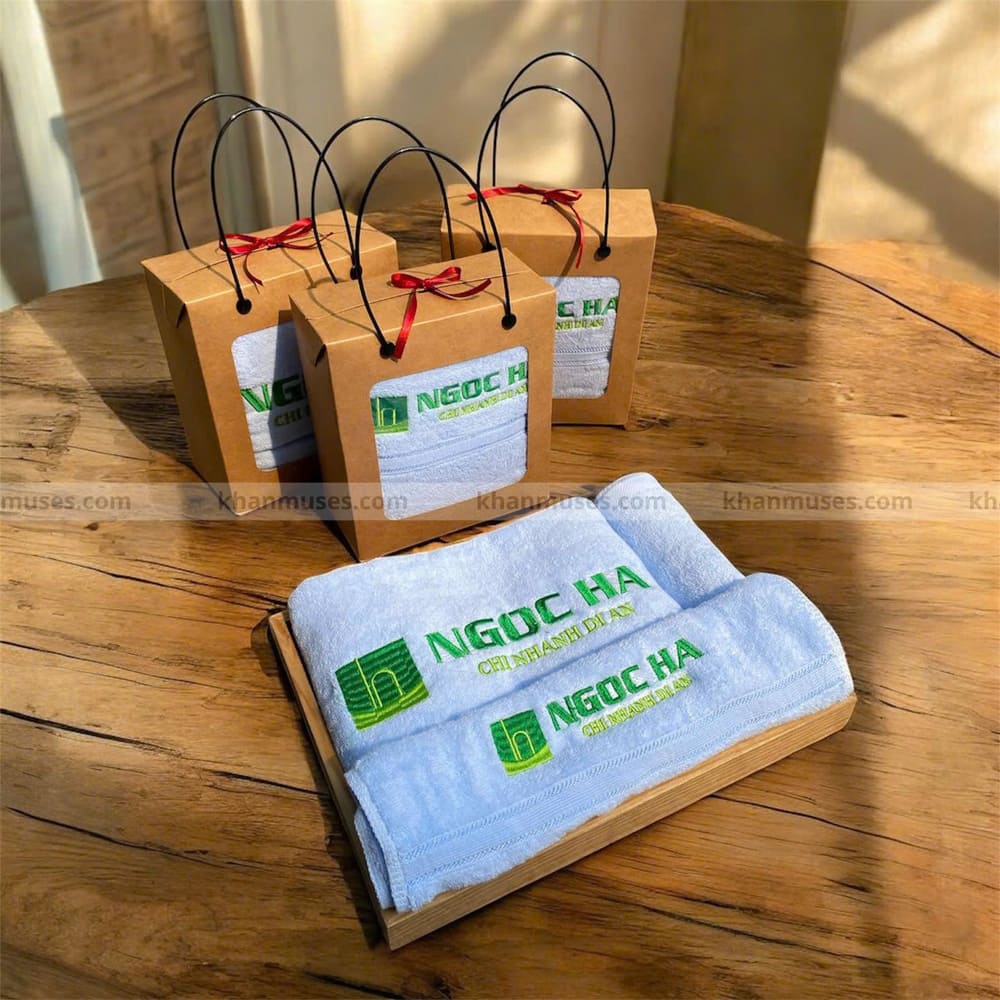 Khăn quà tặng cotton thêu logo - Nhà Phân Phối Ngọc Hà (CN Dĩ An)