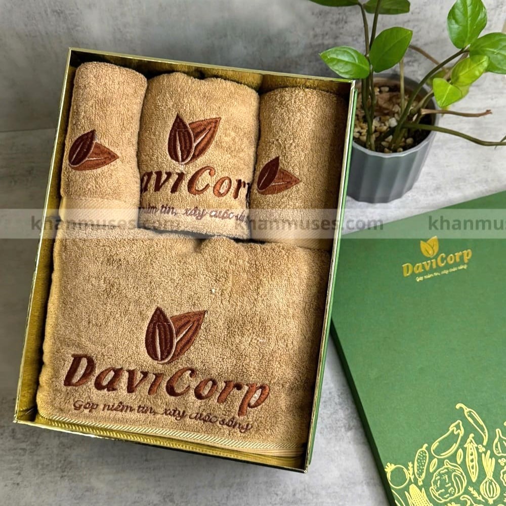 Khăn Quà Tặng Cotton Thêu Logo - Công Ty DaviCorp 2025
