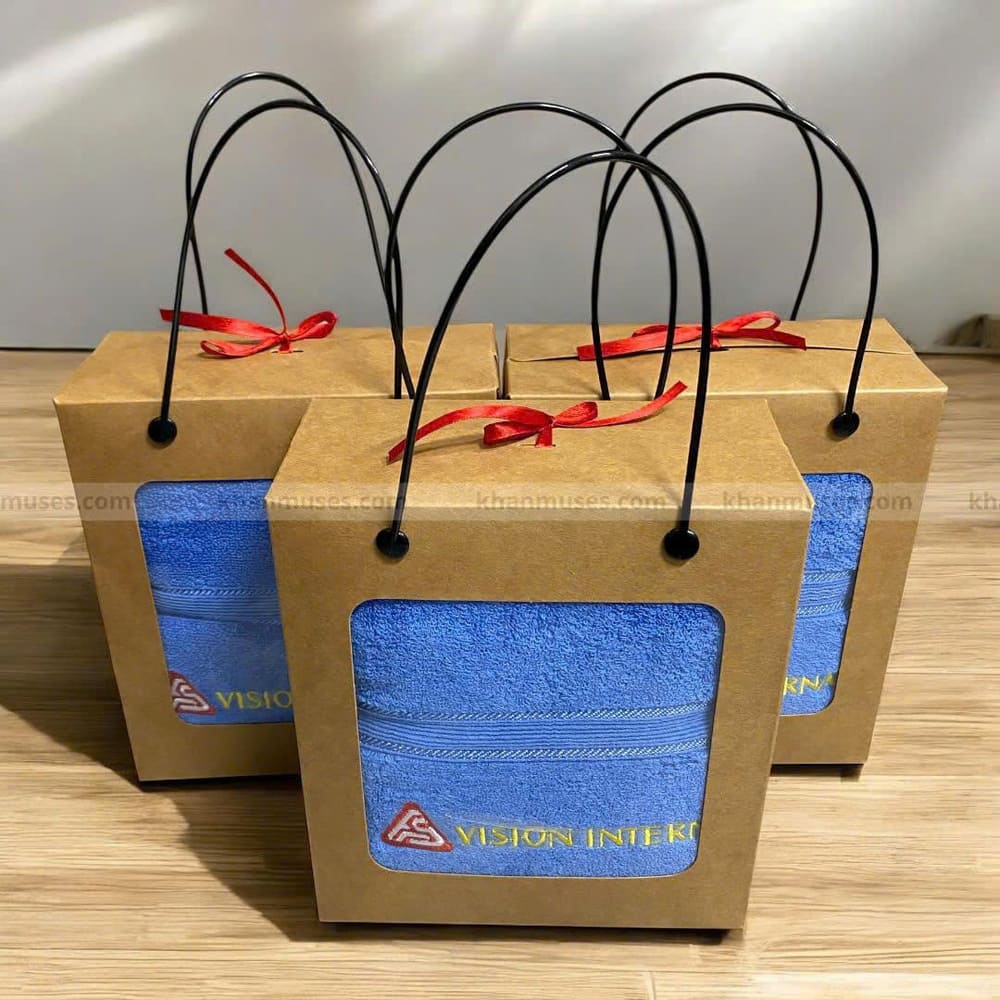 Khăn cotton thêu logo - Công ty TNHH Vision International