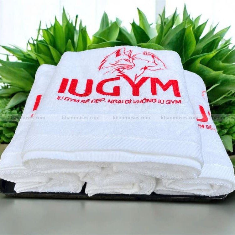 Khăn tập gym/Khăn cotton thêu logo - IU GYM BÌNH DƯƠNG