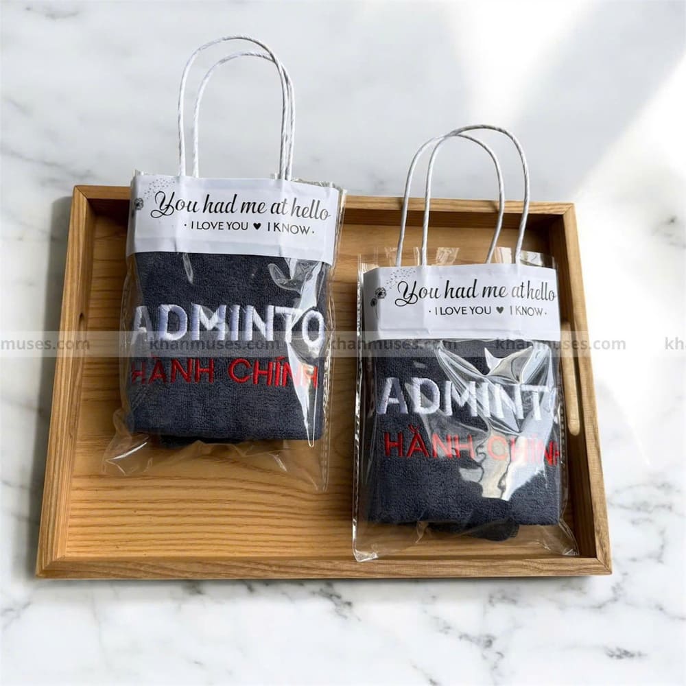Khăn microfiber thêu logo - Khăn thể thao Badminton Hành Chính