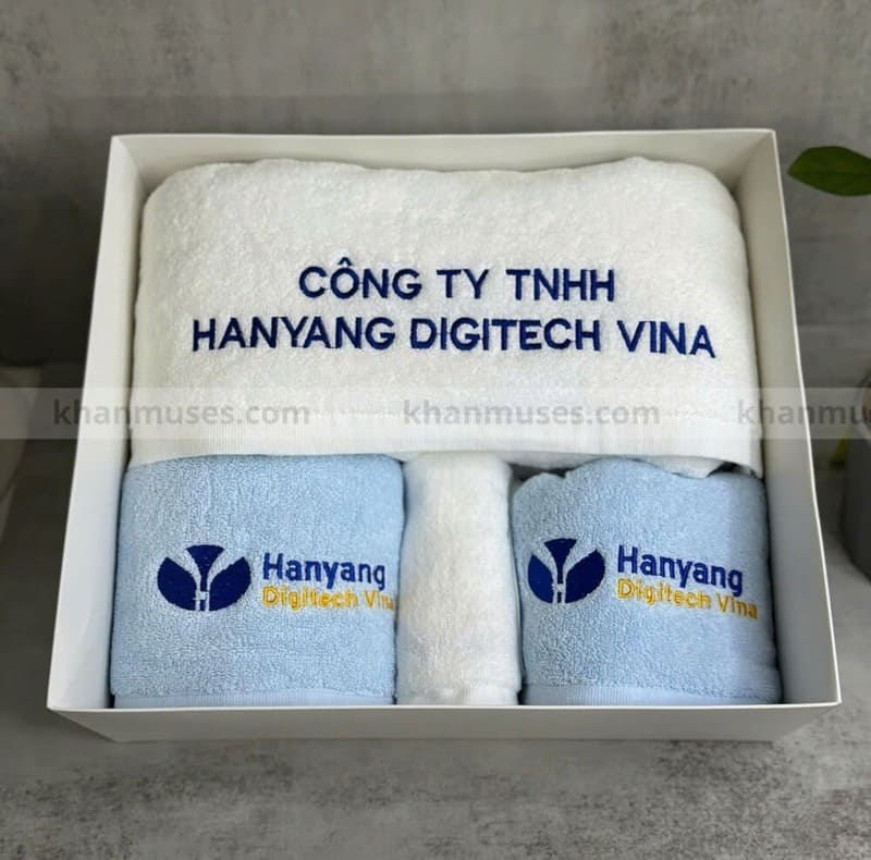 Cung cấp khăn quà tặng doanh nghiệp - Muses chuyên giá tốt