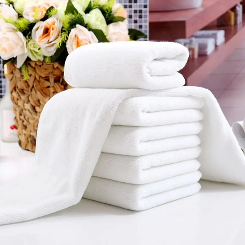 Vì sao khăn khách sạn trắng luôn là lựa chọn của khách sạn 3-5 sao?