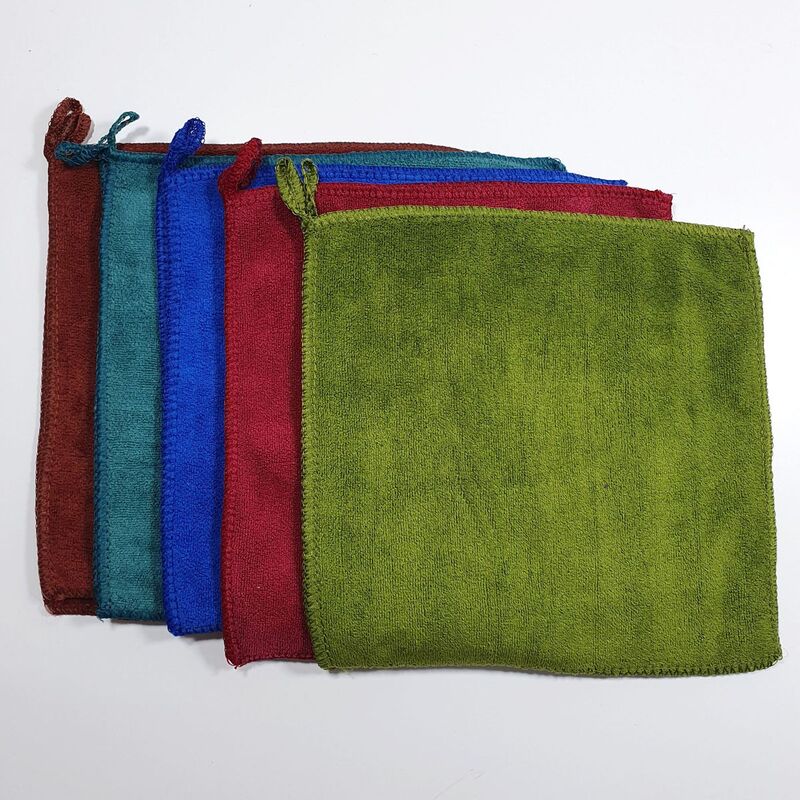 Khăn microfiber lau sạch mà ít để lại xơ vải