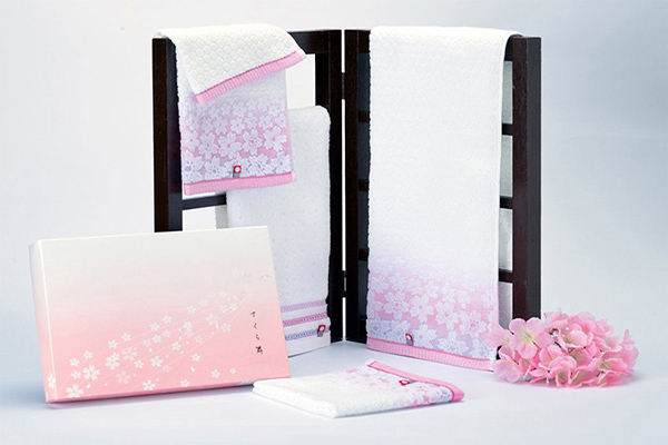 Có nên tặng khăn làm quà tặng?