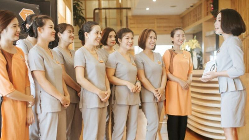 dong-phuc-massage-tri-lieu-nen-uu-tien-kieu-dang-don-gian