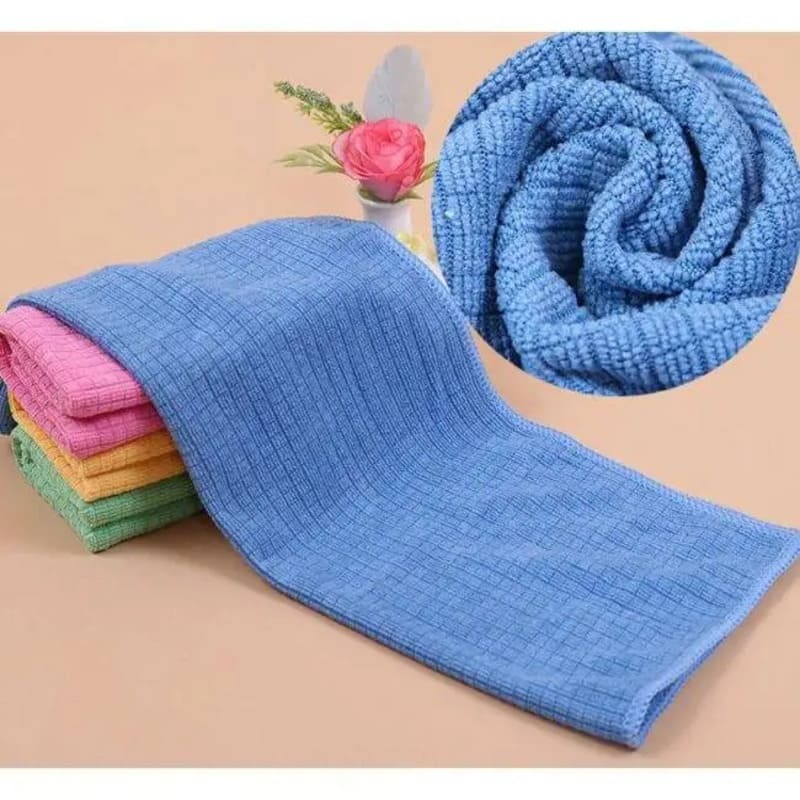 Khăn microfiber khác gì khăn cotton?